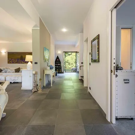 Federica By Mmega * Forte dei Marmi